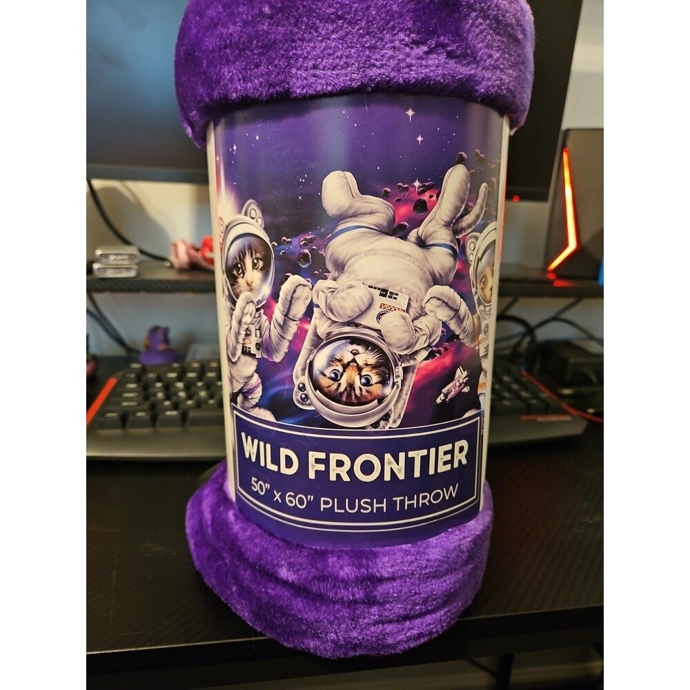Wild Frontier Cat/Kitten Astronauts/Space 50'x60" Plush Throw